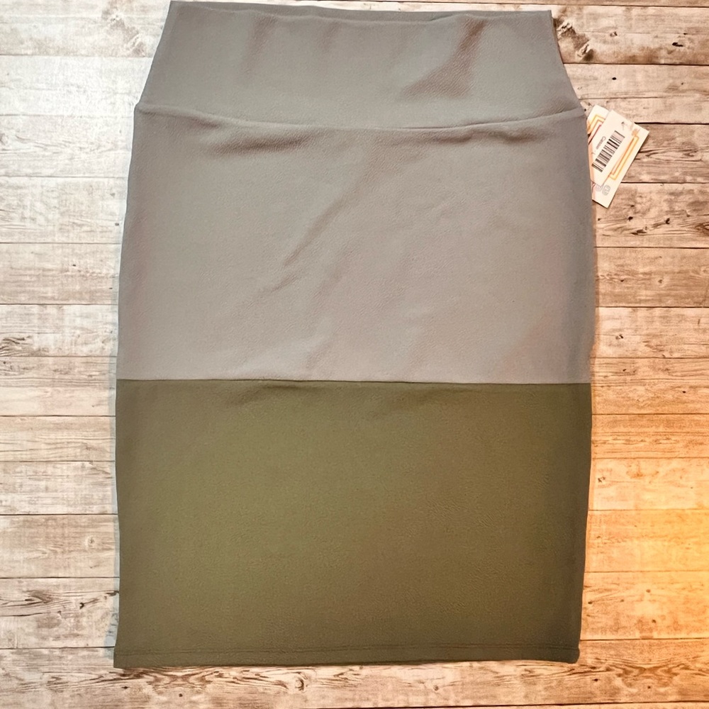 💚Lularoe NWT Cassie skirt